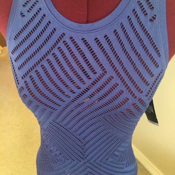 BNWT VSX/Victoria's Secret Sport Mesh Tank Top - Size M - Picture 2 of 6